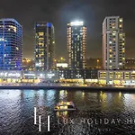 Lux The Pad Executive Suite Canal View 5
